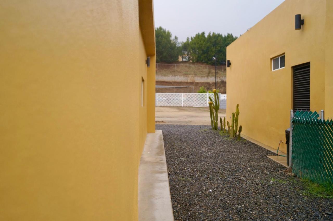 Cozy, Quiet & Pet Friendly Gated Patio Studio Ensenada Exterior foto