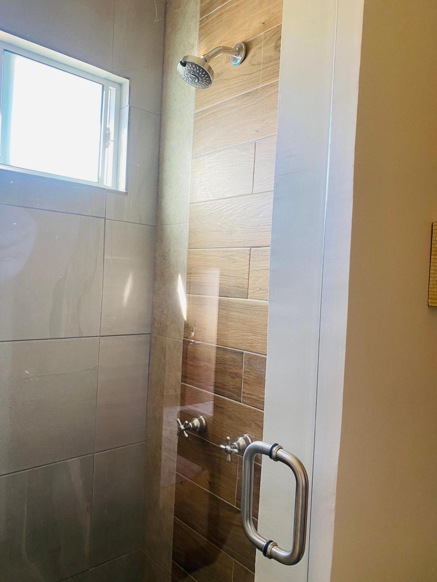 Cozy, Quiet & Pet Friendly Gated Patio Studio Ensenada Exterior foto